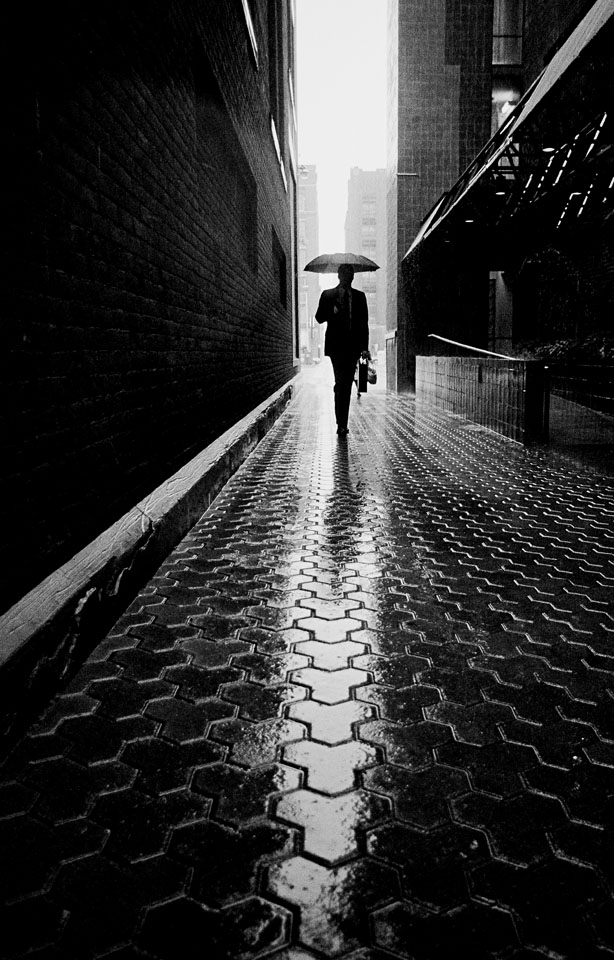 lhl_umbrella_rain_alley.jpg