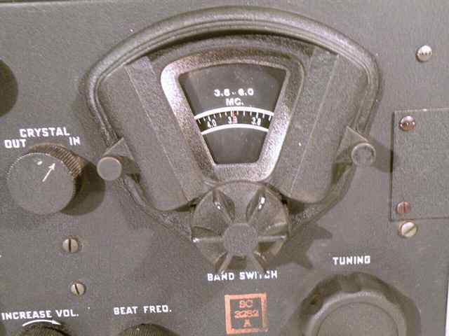 BC-348Q tuning dial close-up 
