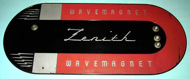 Zenith wavemagnet back view, suction cup side